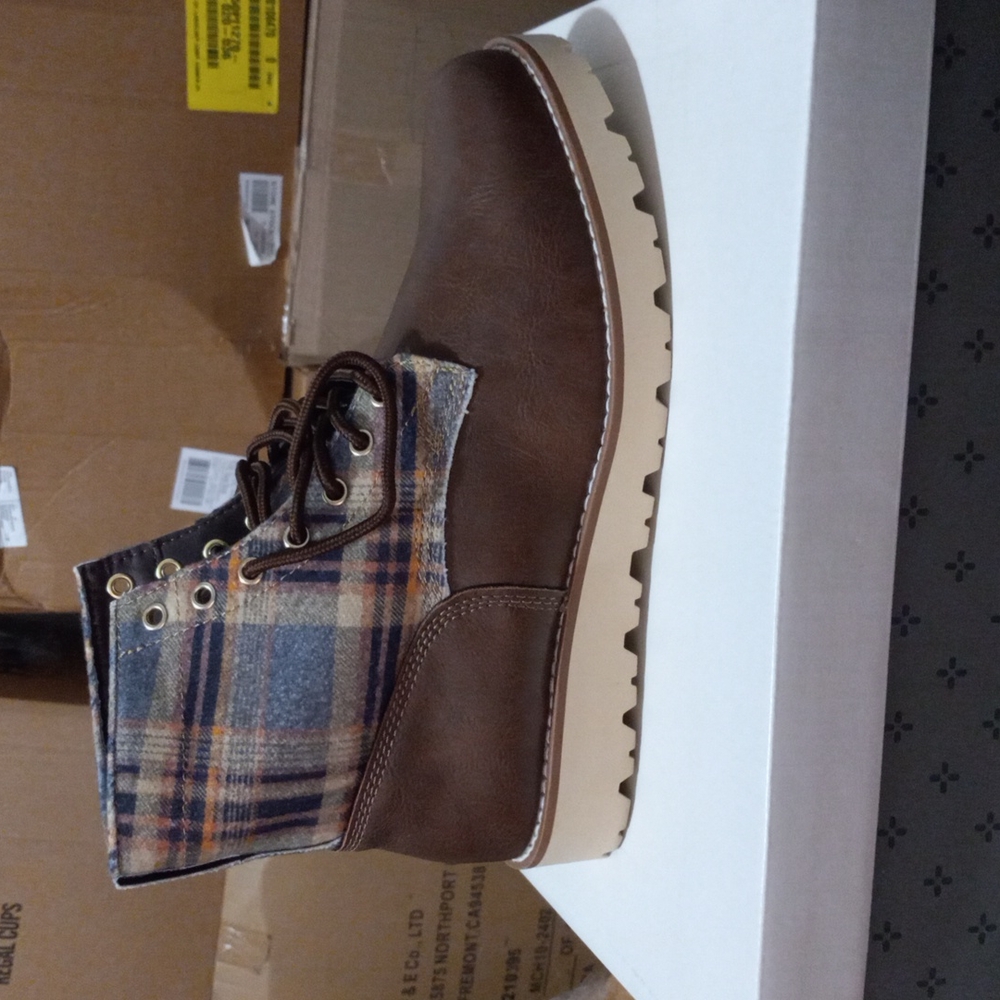 Sun+Stone Men's Wilder Plaid Lug Sole Boots